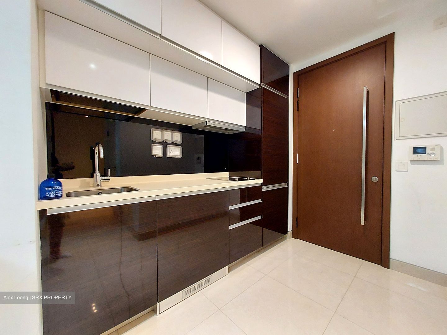 Centra Residence (D14), Apartment #377325451
